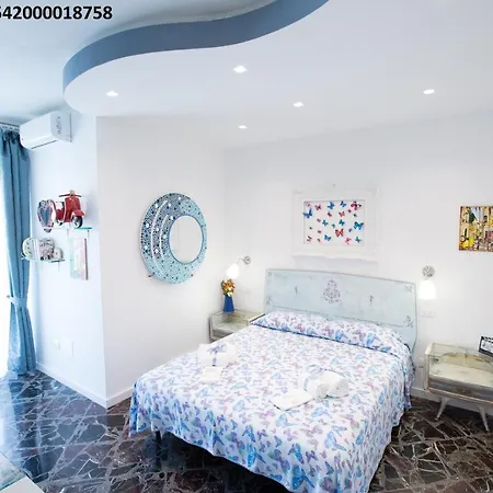 Versomare Гостевой дом Полиньяно-а-Маре